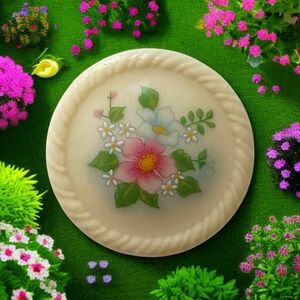 Vtg Avon Ceramic Floral Brooch‎ Spring Bouquet Flowers Cottage Garden Porcelain